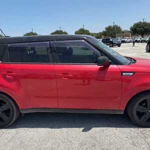 صورة مصغرة 11 لـ 2017 KIA SOUL +