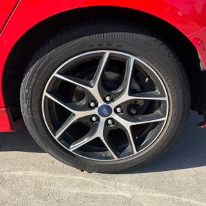 صورة 16 لـ 2016 FORD FOCUS SE