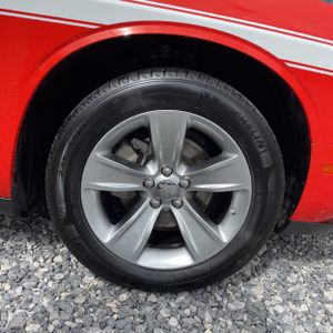 صورة مصغرة 20 لـ 2022 Dodge CHALLENGER SXT