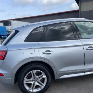 AUDI Q5 2.0T PREMIUM - 9