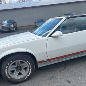 CHEVROLET CAMARO BASE - 2