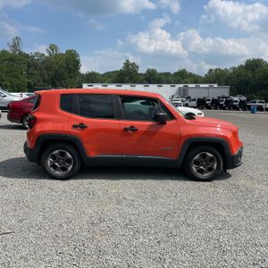 صورة 10 لـ 2015 JEEP RENEGADE SPORT