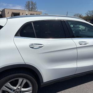 MERCEDES-BENZ GLA - 9