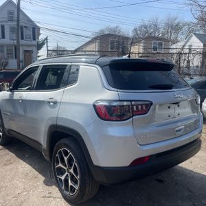 JEEP COMPASS LIMITED 4X4 - 5
