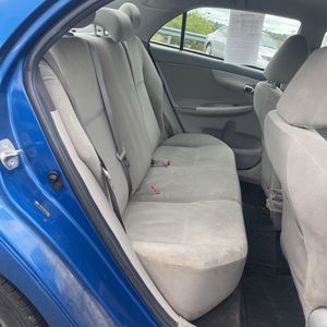 2010 Toyota COROLLA LE — миниатюра 35