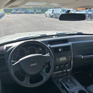 2010 JEEP LIBERTY SPORT — миниатюра 36