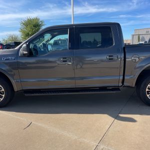 FORD F-150 LARIAT - 4