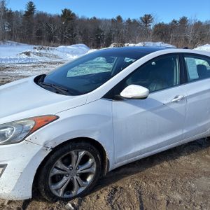 HYUNDAI ELANTRA GT BASE - 2