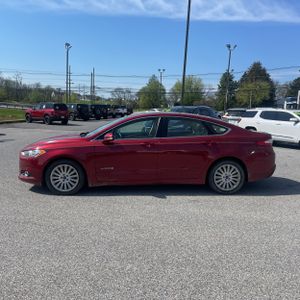FORD FUSION HYBRID SE - 3