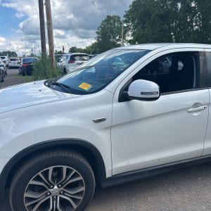 صورة 2 لـ 2019 Mitsubishi OUTLANDER SPORT 2.0 SE