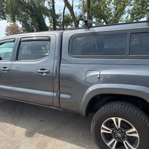 صورة 5 لـ 2017 Toyota TACOMA TRD SPORT