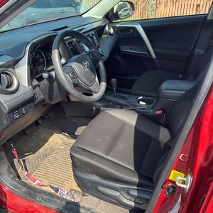 صورة 32 لـ 2016 Toyota RAV4 LE