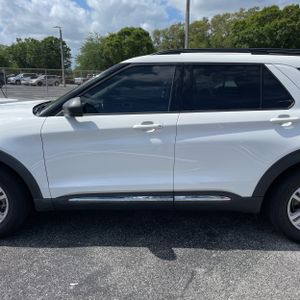 FORD EXPLORER XLT - 4