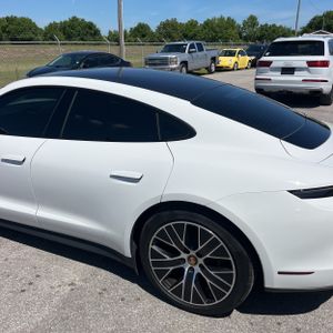 PORSCHE TAYCAN BASE - 6