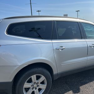 CHEVROLET TRAVERSE LT - 9