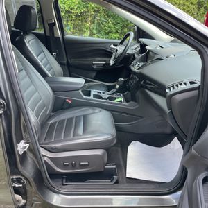 2017 FORD ESCAPE TITANIUM — миниатюра 32