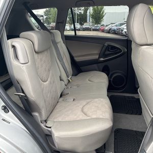 2011 Toyota RAV4 BASE — миниатюра 34