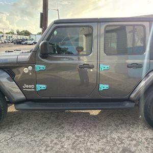 2020 JEEP WRANGLER UNLIMITED SAHARA 照片 4