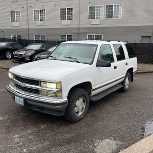 CHEVROLET TAHOE LS - 1