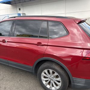 VOLKSWAGEN TIGUAN S 4MOTION - 5