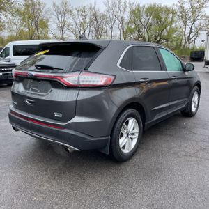 FORD EDGE SEL - 8