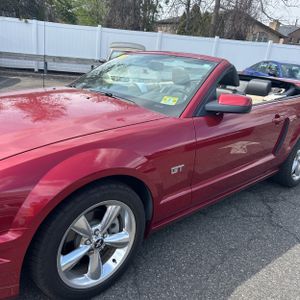 FORD MUSTANG GT PREMIUM - 2