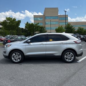 FORD EDGE SEL - 3