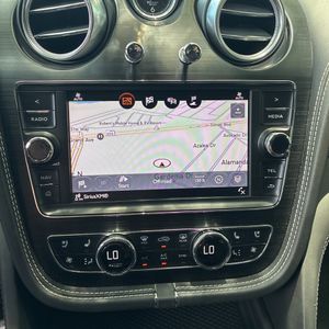 صورة 38 لـ 2019 Bentley BENTAYGA V8