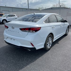 HYUNDAI SONATA SE - 8