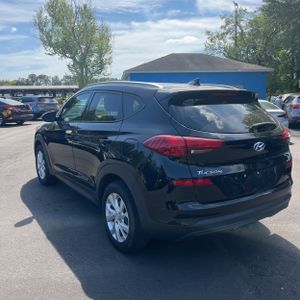 HYUNDAI TUCSON VALUE - 5