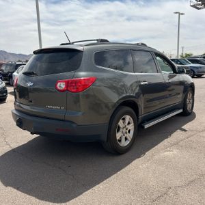 CHEVROLET TRAVERSE LT - 8