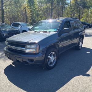 CHEVROLET TRAILBLAZER LS - 1