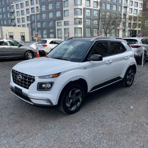 HYUNDAI VENUE LIMITED - 1