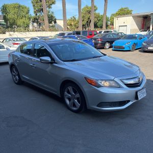 2014 Acura ILX 2.0L 照片 10
