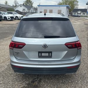 VOLKSWAGEN TIGUAN S - 7