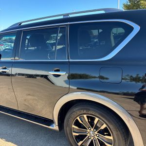 2017 Nissan ARMADA PLATINUM — фото 6
