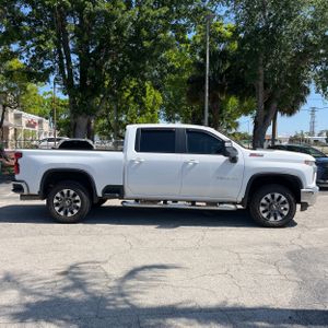 CHEVROLET SILVERADO - 10