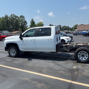 2023 Chevrolet SILVERADO 2500HD LT photo 3