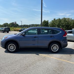 2014 Honda CR-V LX photo 3