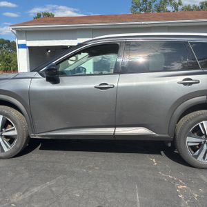 2026 Nissan ROGUE SL 照片 4