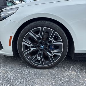 2024 BMW I5 M60 — миниатюра 17