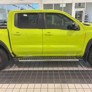 NISSAN FRONTIER CREW CAB PRO-4X 4X4 - 9