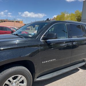 CHEVROLET SUBURBAN LT - 2