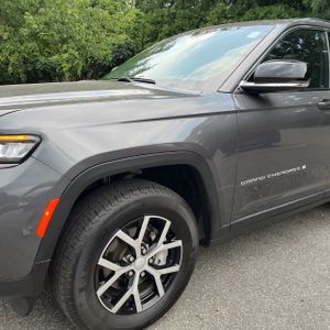2025 JEEP GRAND CHEROKEE LIMITED — фото 2