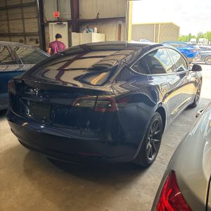 TESLA MODEL 3 BASE - 7