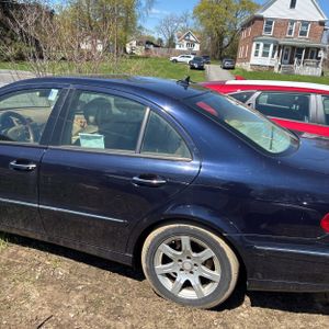 MERCEDES-BENZ E-CLASS - 5