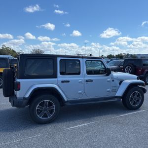 JEEP WRANGLER 4-DOOR SAHARA - 10