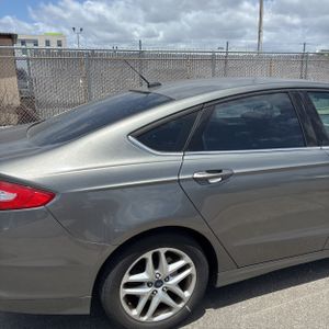 FORD FUSION SE - 9