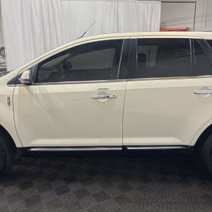 صورة 4 لـ 2012 Lincoln MKX