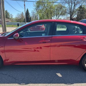 HYUNDAI ELANTRA LIMITED - 4